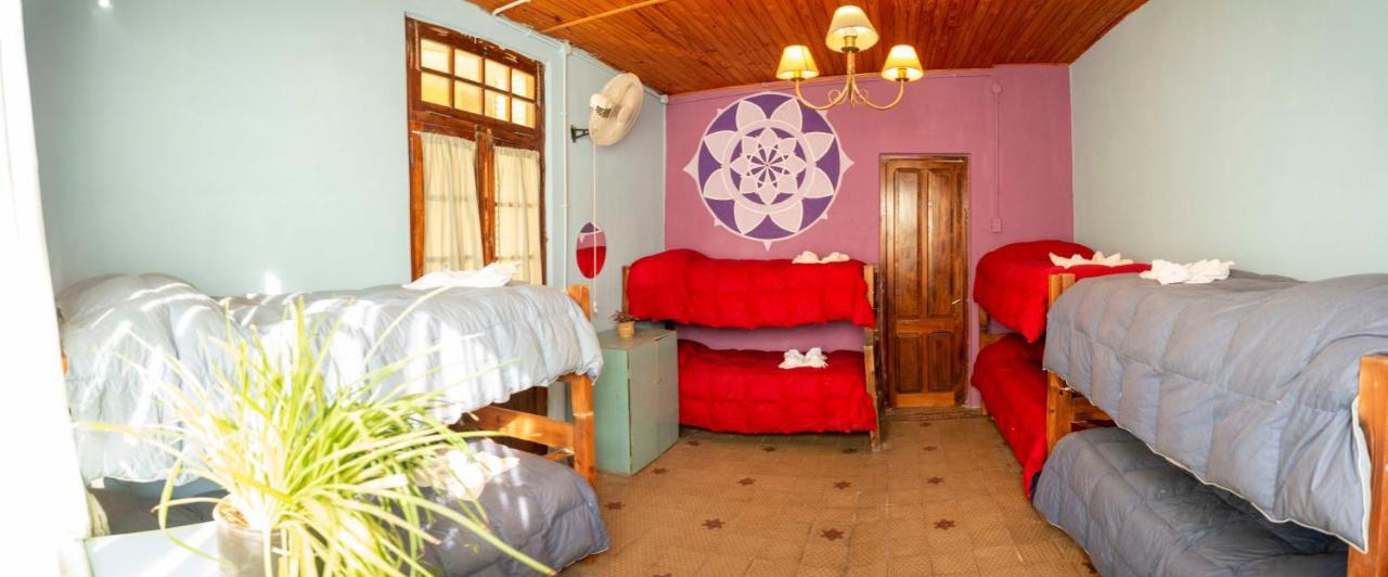 3 Gómez Hostal *