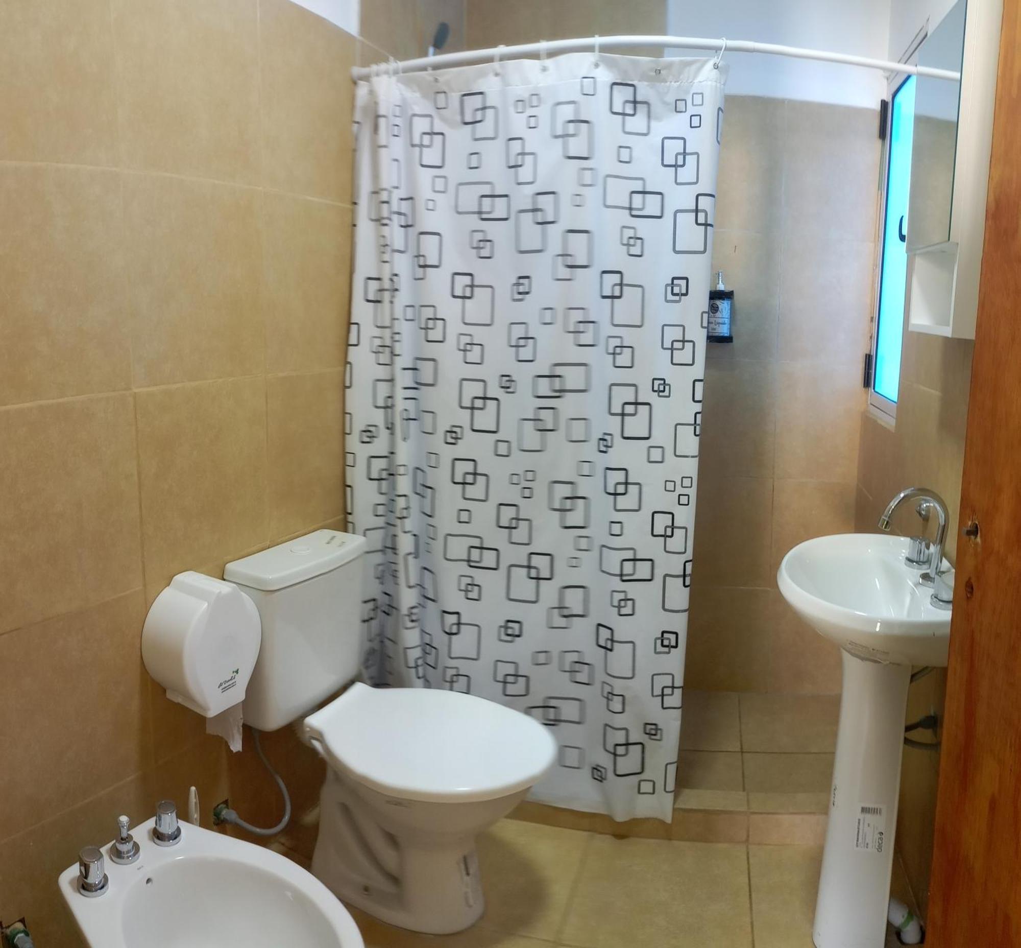 3 Gómez *